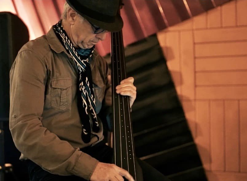 Think_NS's tweet photo. Love 💜
.
.
.
#jazz #bassplayerunited #kontrabass #musicians #jazzmusicians #musicismylife #music #uprightbass #nsdesign #nxta #antalya #sehirdecaz #jazzintown #savydemirtrio #nezihoget #neo ( #📷 @nezihoget ) #repost https://t.co/zluGCQnKkf