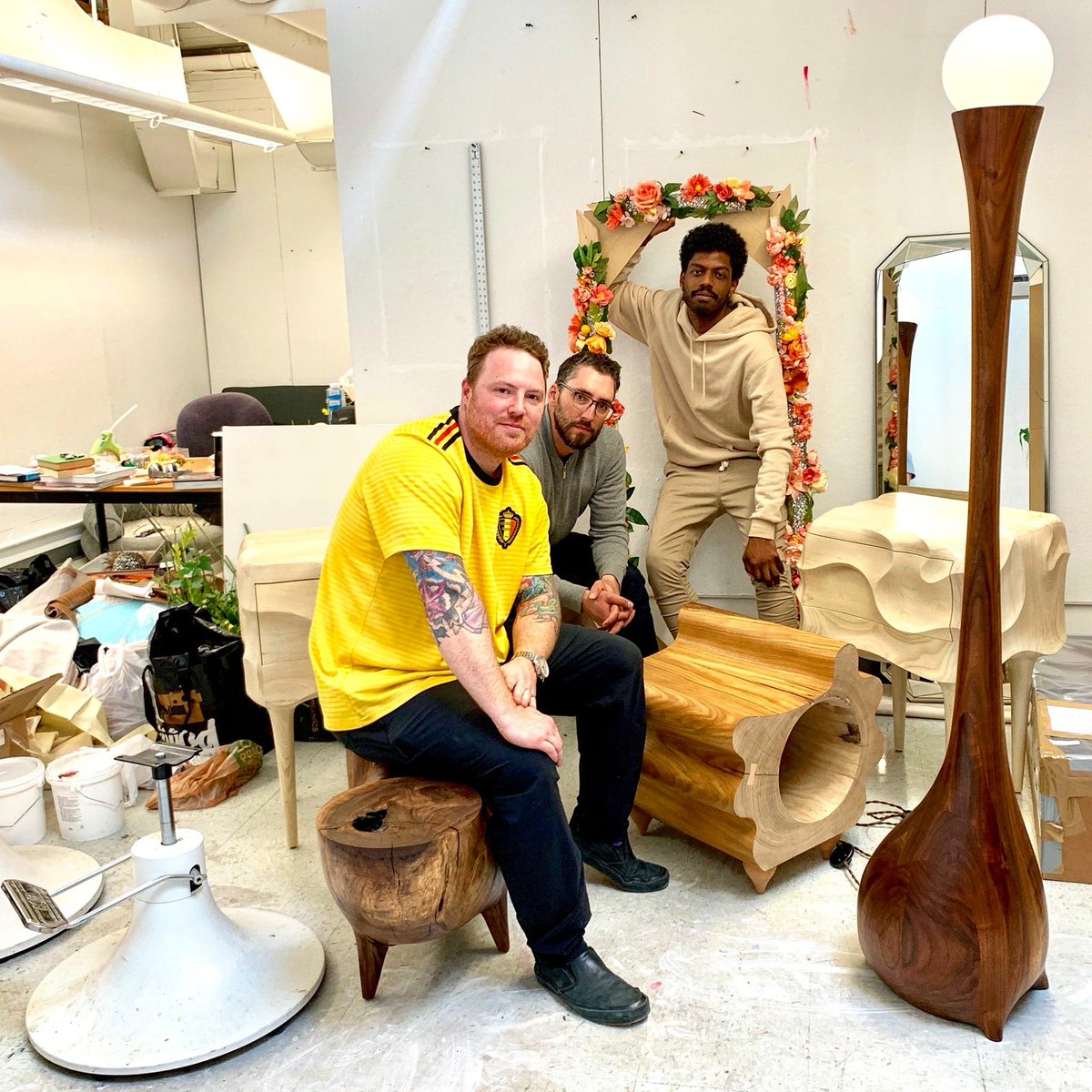 Cultural_DC's tweet photo. #TheBarbershopProject How do we look as cool as #DevanShimoyama casually draped in a flower mirror frame??? #BarberOfHellsBottom #CalebWoodardFurniture https://t.co/s4H5oRMddq