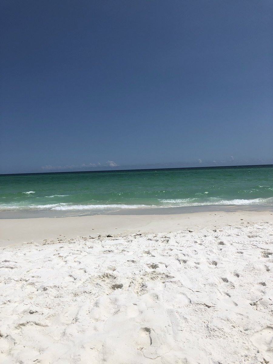 hardpass's tweet photo. A4: I can’t wait to go to the beach! #profhartnett #PensacolaBeach #nofilter @VisitPensacola https://t.co/r1yQJqW8B1