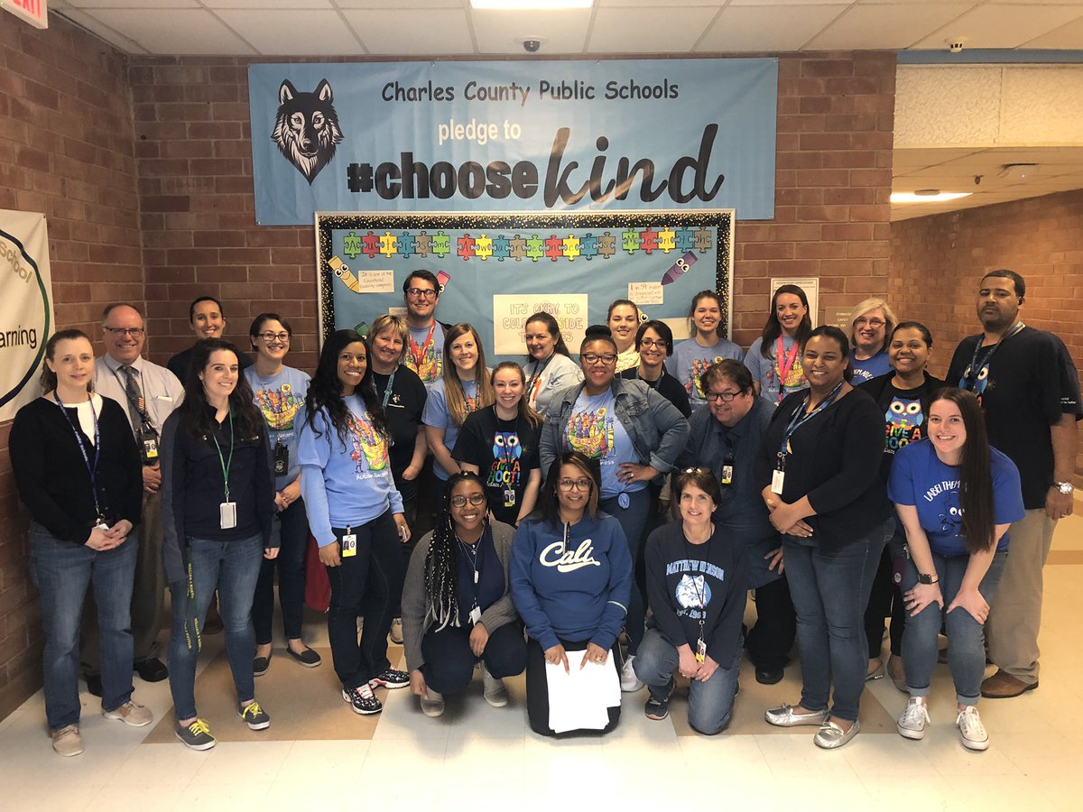 <a href="/MatthewHensonMS/">Matthew Henson MS</a> rocking their blue for #WorldAutismDay 💙🧩💡