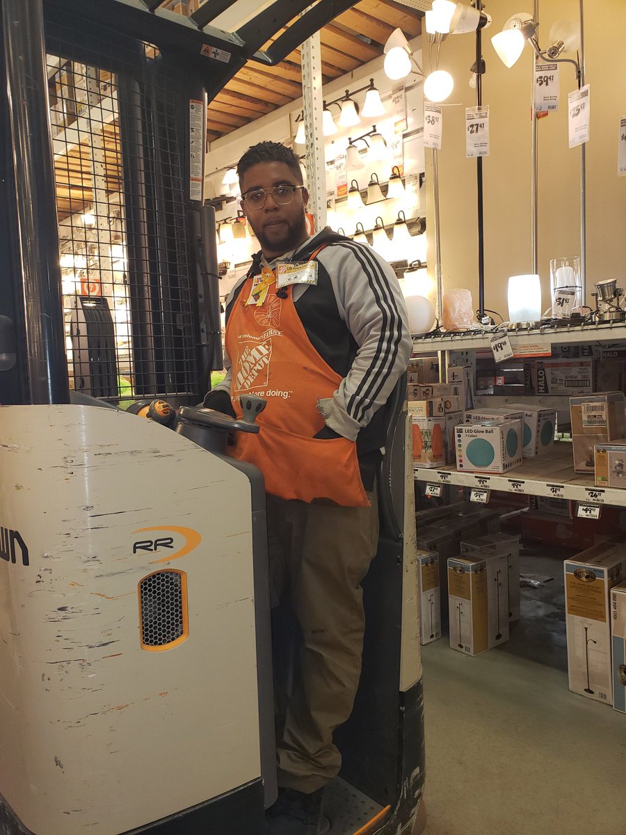 uniquecrafts_E's tweet photo. @0935Celebrating Autism
Awareness Month... a little special
ribbon for our Associates to support
this special day.. #DifferentNotLes
@Maira.THD @TDonnelly921
@JahnJoyce @BWickkiser14
@OASM.0935 @GGrisellhm
@DennisWlodarski @arothrock70 https://t.co/lQCpU107nL