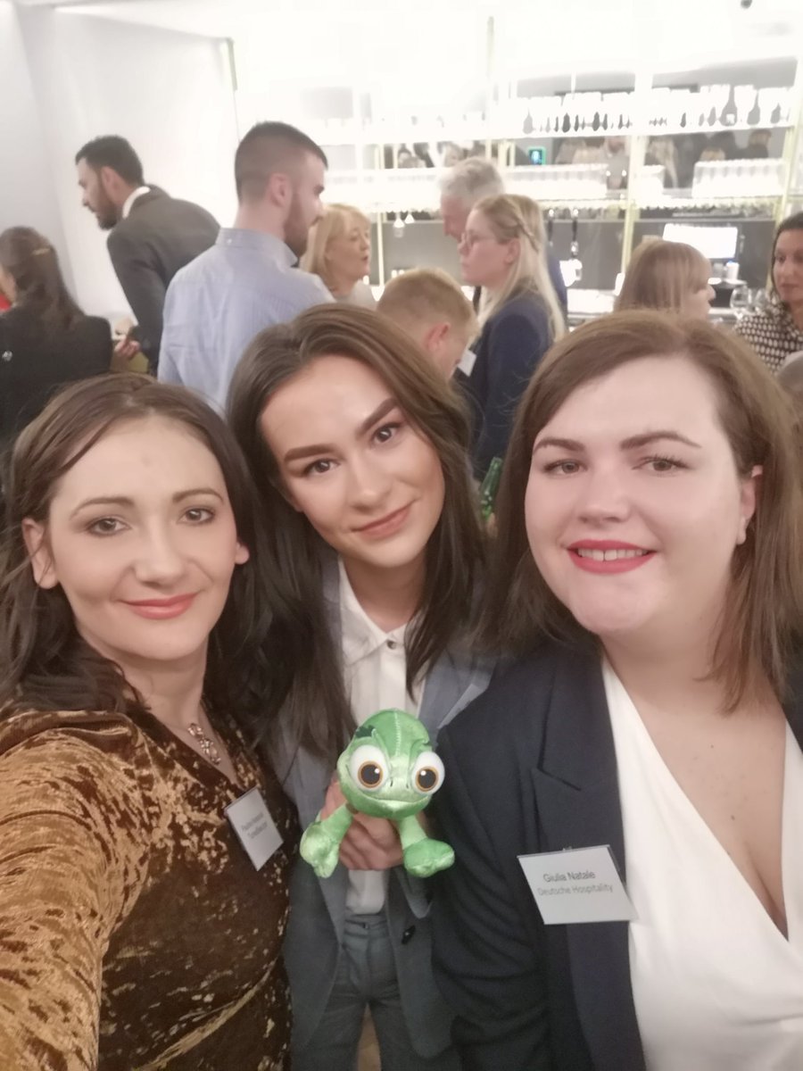 paulinekwasniak's tweet photo. Turnedsee making people happy at Dublin MICE meet up. Connecting with our dear industry friends #eventprofs #turnedsee #eventtech https://t.co/qLs8J9ZgQe