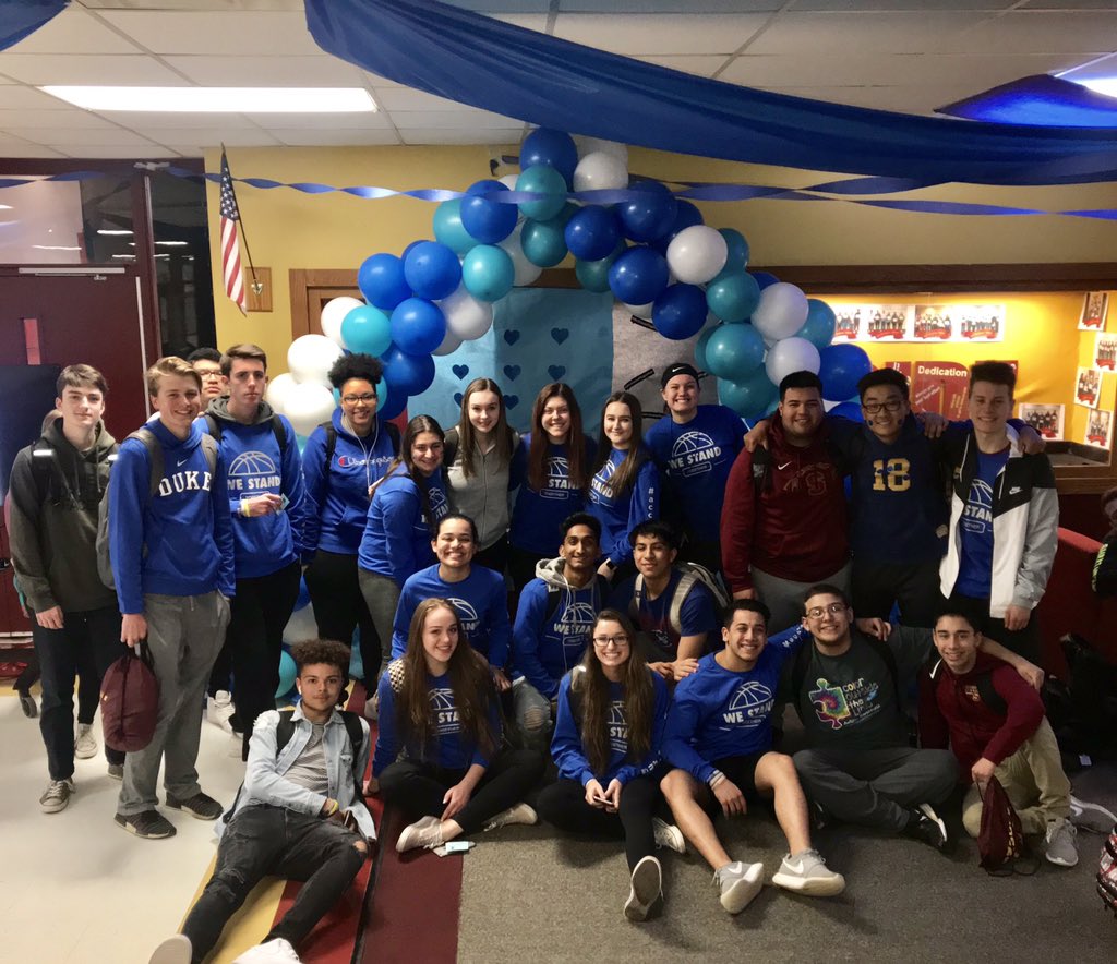 MrsPhillips_SHS's tweet photo. It’s not every year you have a class that goes above and beyond and truly touches your 💙. I’m lucky that THIS is one of those years! So proud of these young managers!! They’ve got that #companycultre down pat!#shsaccepts @autismspeaks @Siegie_Saxon https://t.co/4aoymWJTUn