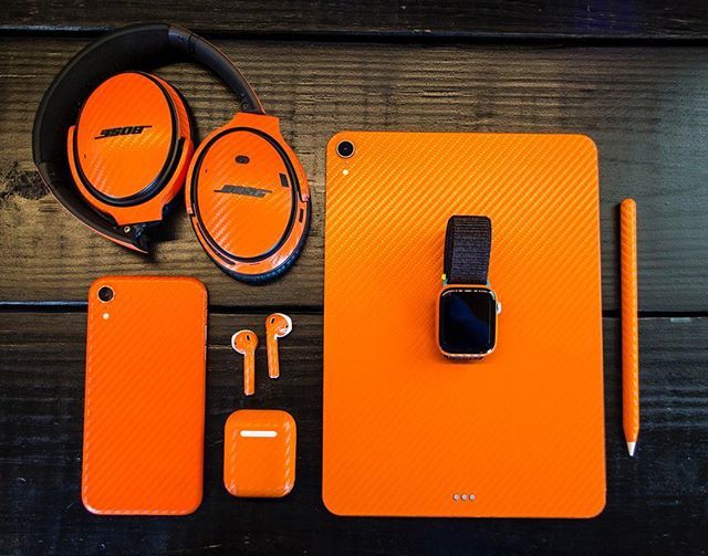 You could say orange is my favorite color. These have been instrumental as I back to drawing and writing and reading. Hopefully I'll like it enough to start sharing stuff again soon. #orange #slickwraps #iPhoneXR #ipadpro #airpods #bose #bosequietcomfort… ift.tt/2TRZNPk