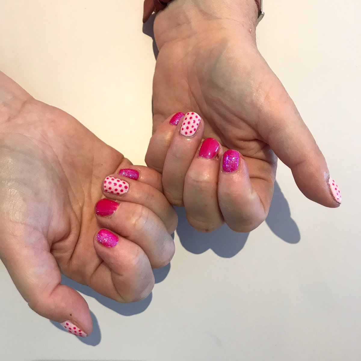 salonatcharmed's tweet photo. How cute are these polka dot nails? Perfect for Spring! 💐

Emma is in the salon every Wednesday, Thursday and Friday. Have a look at our pinned post to see our full Beauty Treatments menu. https://t.co/VFjklCGD03