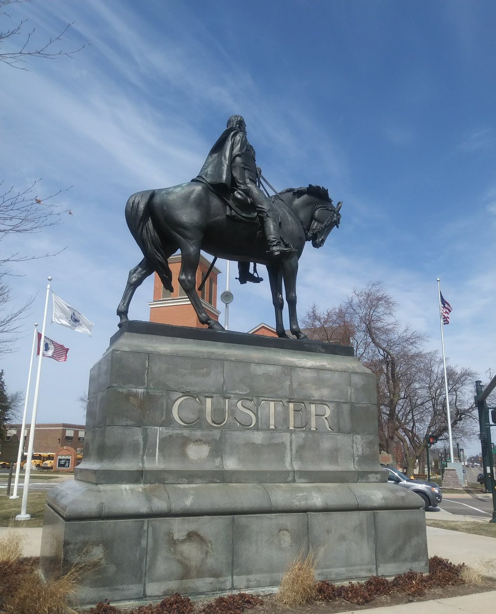 N8VTootie's tweet photo. Lunch in Historic Downtown Monroe Michigan #RiverRaisin #TakeTheStatueDown #WaterSoothesTheSoul https://t.co/XGEJIROFFb
