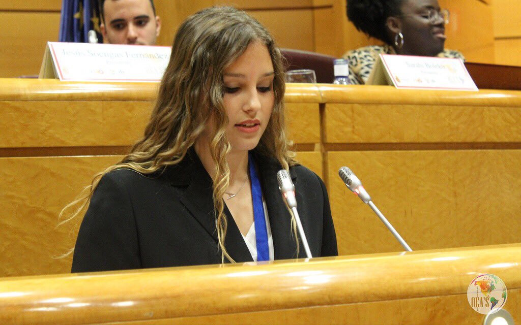 acecchinim's tweet photo. Delegados de @NebrijaMUN participando como diplomáticos en el modelo de @OEA_oficial. Gracias al #Senado de España por recibirnos. #Diplomacia #RelacionesInternacionales #OEA #MUN #OEAsModel #Model https://t.co/nCIEgUjDZG