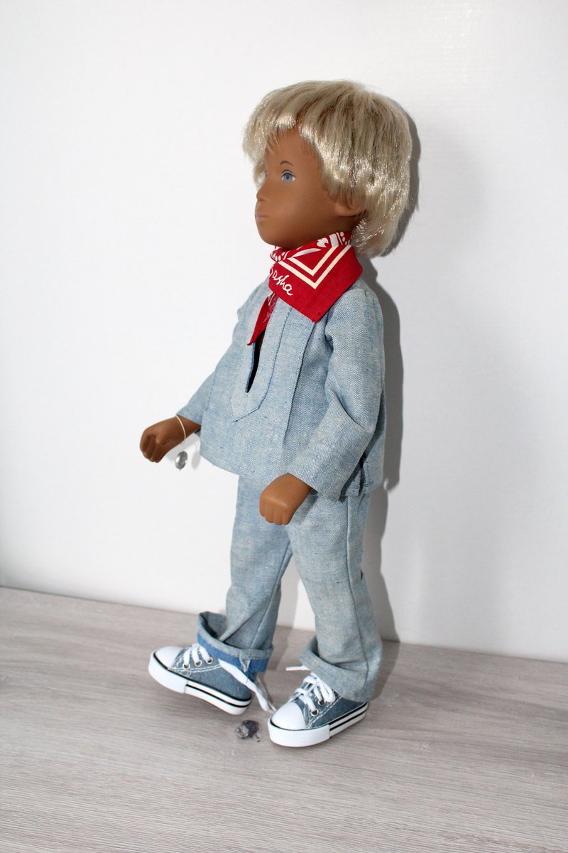 cskraft1's tweet photo. Worldwide shipping from Canada available at https://t.co/fIk0rduQeM   

New cute canvas sneakers shoes for #DisneyAnimation #dolls, #SashaDoll, #AGirlForAllTime already in the store https://t.co/DJB3PF3YNF https://t.co/AXXBMxf3ef