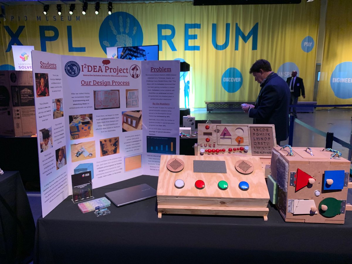 We are at the STEM FAIR on the Intrepid in NYC. Teachers from all over the country are here celebrating #SamsungSolve #SolveforTomorrow #KindnessMatters
