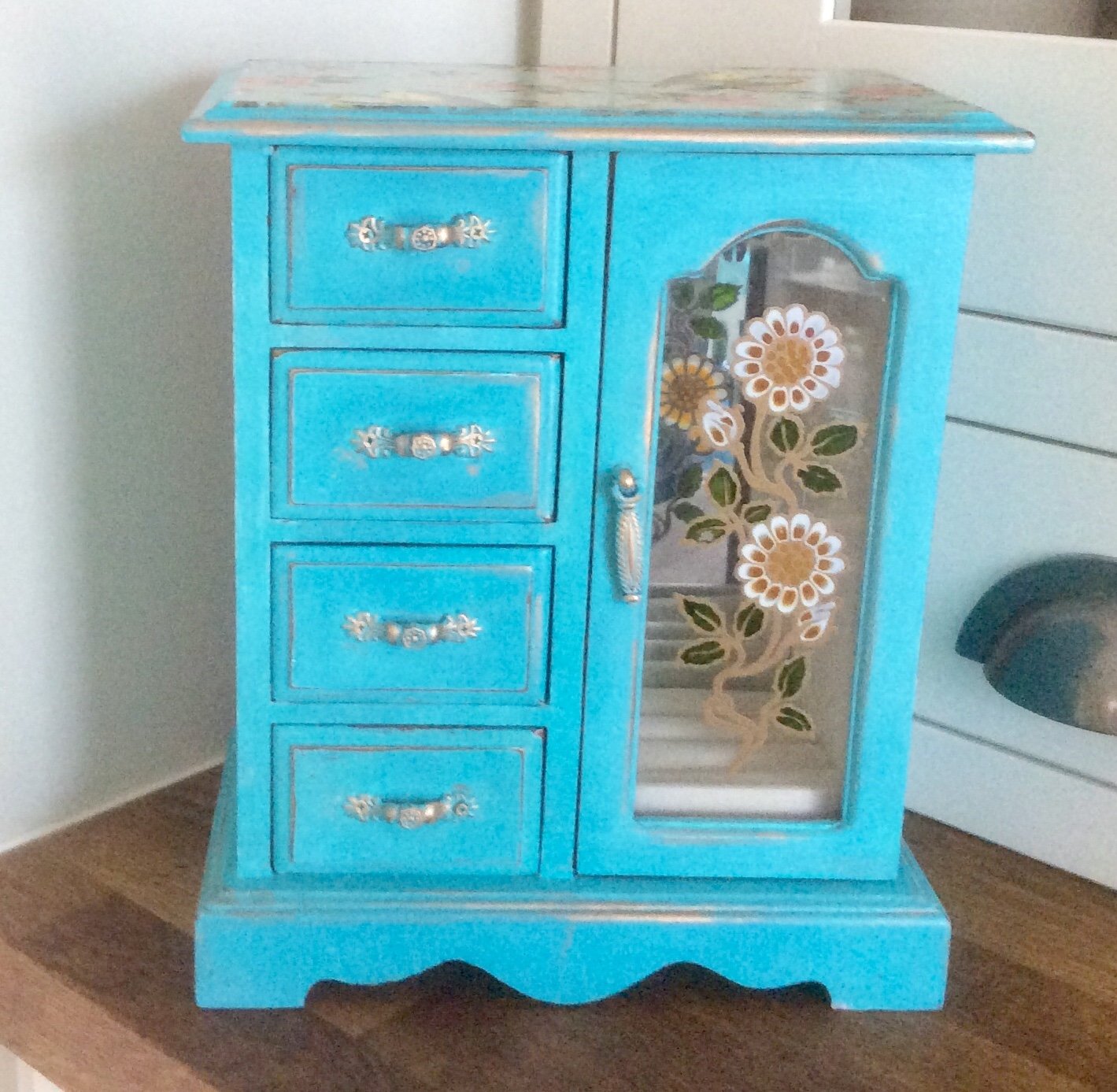 Wardrobe style online jewellery box