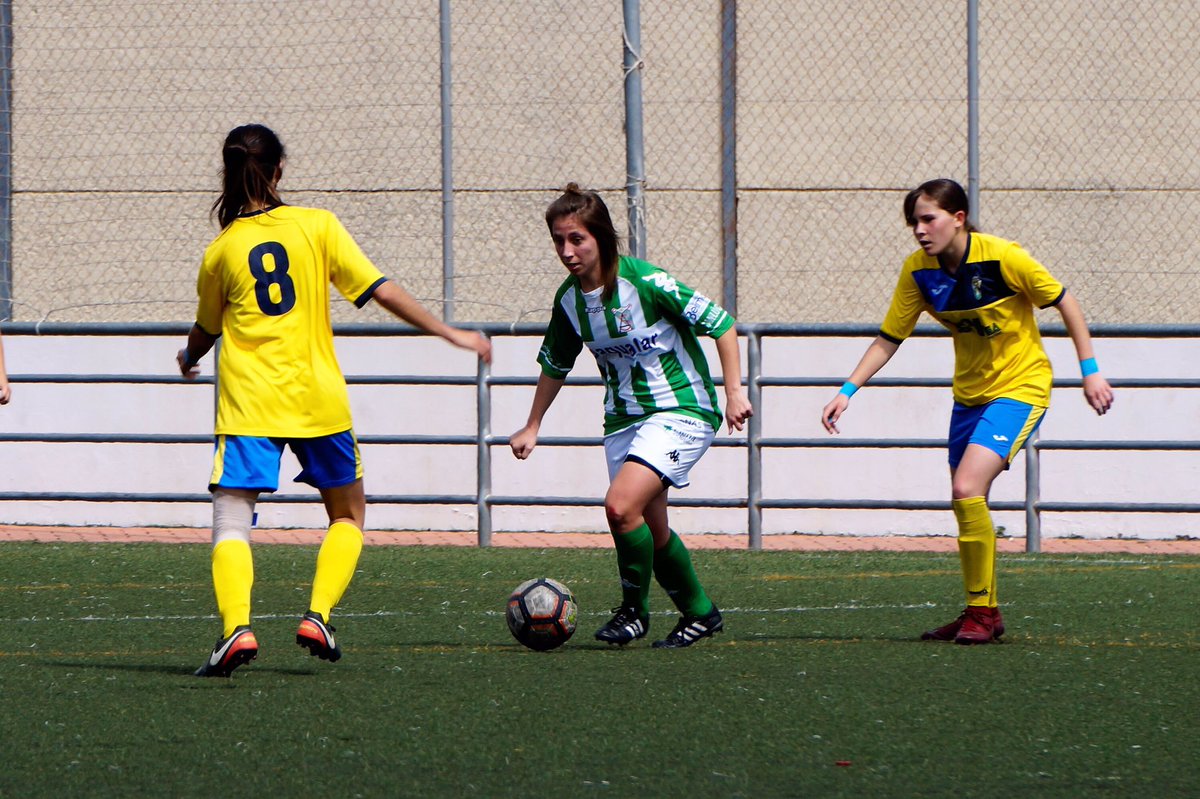 ascffemenino's tweet photo. Senior | Os dejamos algunas imágenes del último partido disputado. ⚽️💚
#SoyMujerSoyFútbol #ASCFF https://t.co/nWJz0AXVn7
