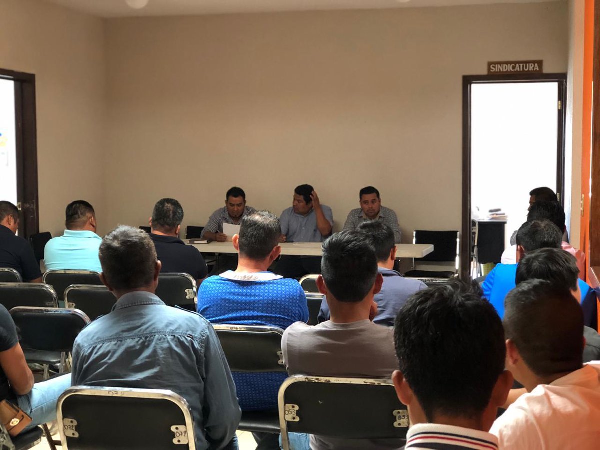 MET_Tacolula's tweet photo. Dándo continuidad a los trabajos de planeación del @Coplade_GobOax, realizamos la Priorización de Obras en el Municipio de Nejapa de Madero, Incluyendo el Desarrollo Sostenible que nos plantean los 17 objetivos de la #Agenda2030 para la planeación de su recurso #FAIS2019 https://t.co/kHXe6cq9y0