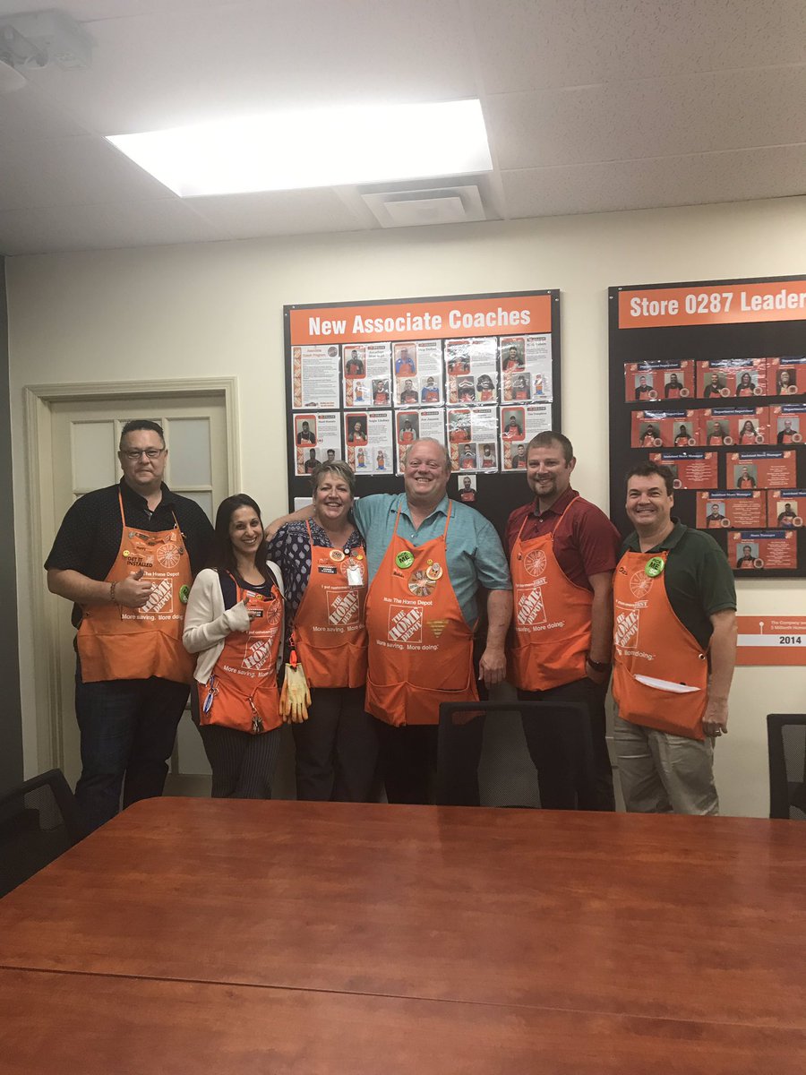 HDE_HenryD's tweet photo. Let’s talk Services and awareness of leads Trap Doors. Awesome meet and PKn with Team HD0287! #LeadsInSalesWin 
@SprengF @deebear0603 @TampaBSM_RobinK @RGM_MarcialRod @HomeDepotJames @SE_RSM_Aponte @Dmctarsney @McMurrayTHD @wbouvier01 https://t.co/23u8cWUq4O