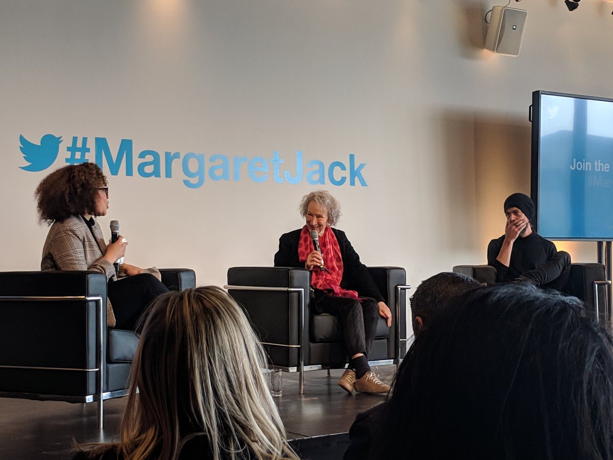 .@MargaretAtwood thinks of Twitter as 'having your own little newspaper.' RTs articles on issues of imp to her, shows she's enjoyed, books she's read, etc. #MargaretJack
