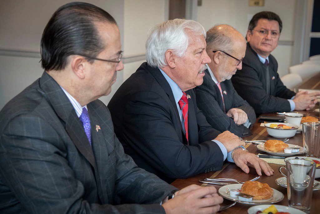 Productores agrícolas exigen renuncia de Víctor Villalobos

nnsinaloa.com/noticia/produc…
