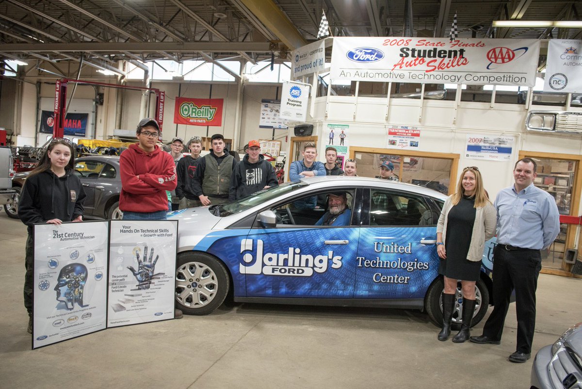 We were proud to present students at United Technologies Center in Bangor with this Ford Focus today! This donation will give Automotive Technology students hands-on experience with newer models. We can't wait to see these kids become our future technicians! #darlingsgivesback
