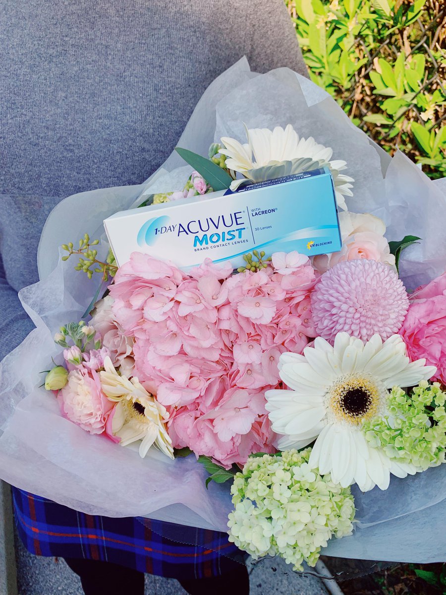 PerfectLens.ca tweet media