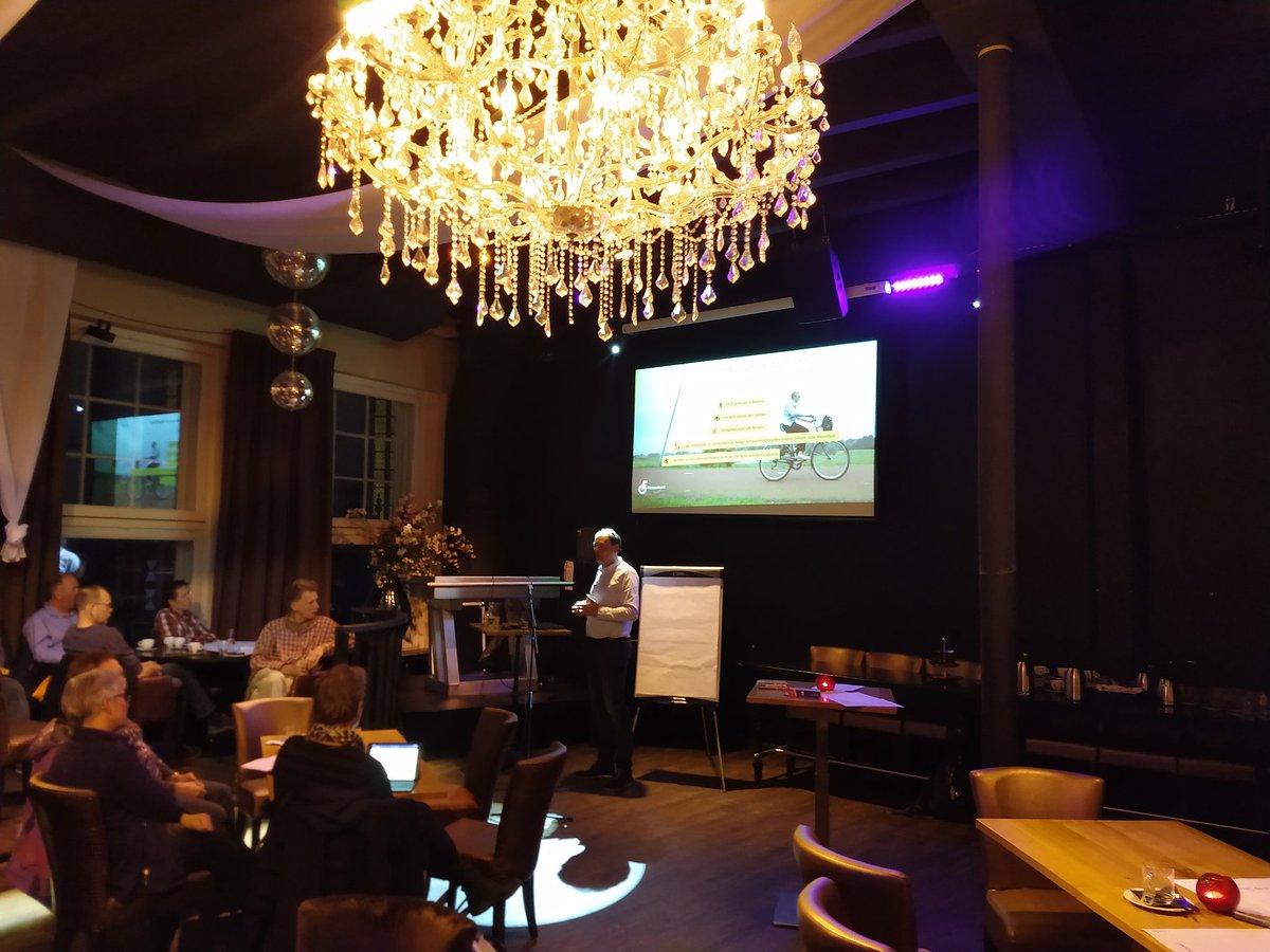 fietsbrugbouwer's tweet photo. Vanavond geeft @IkEcht (Jaap) de aftrap voor het #fietscafe @fietsersbond van de toekomst in #Zwolle https://t.co/U5B8Y4rFBu