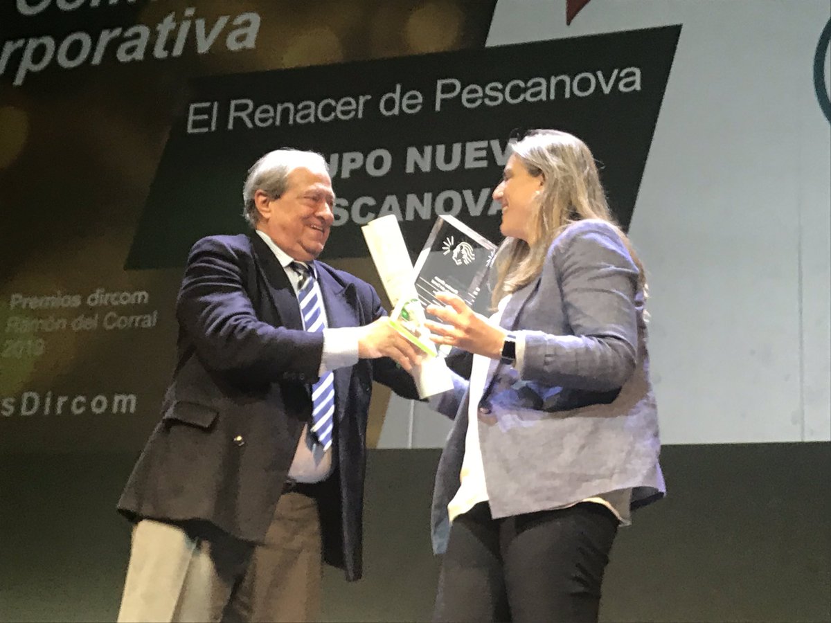 lalli's tweet photo. Muchas felicidades @tesadiazfaes por el merecidísimo premio a tu trabajo en @PescanovaCorp. Se nota que eres @PromocionaMujer #soypromociona @GabrielaUriarte #PremiosDircom https://t.co/F5TjDBOubU