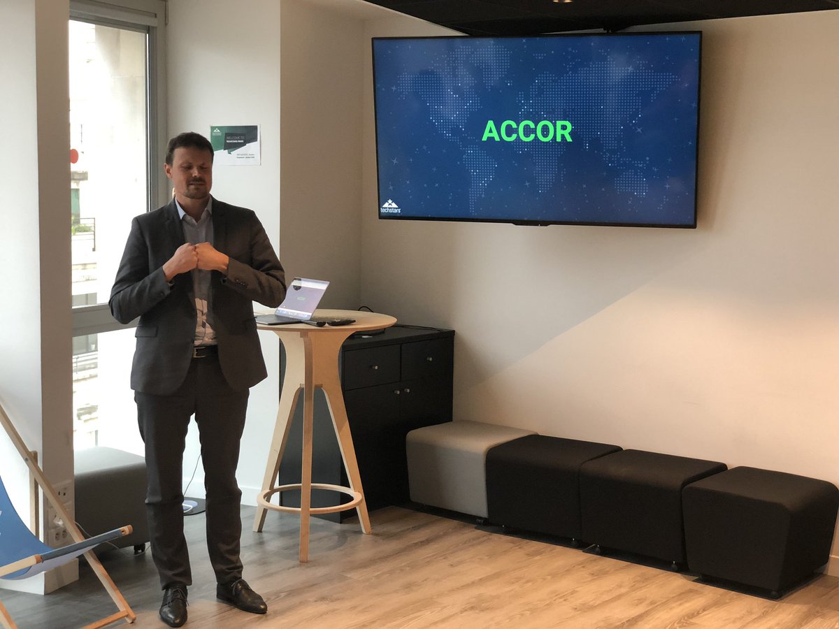 ClaireCaminati's tweet photo. C’était ce soir : @AccorHotels_FR et @GEFCO_Group nous présentaient leurs challenges Green ❇️. 
Une bonne occasion pour les #cleantech présentes d’en d’avoir plus sur @TechstarsParis avant de postuler ! (Deadline : 12/05) #accélérateur #callforapplications🔛 https://t.co/73vMokMWvB