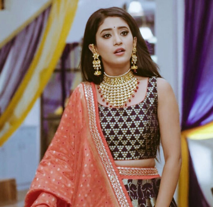 NotJustSalmanJZ's tweet image. Any1 can go lattu on her😭😭she has sucha pretty face❤😍❤
Atleast for me @shivangijoshi10 u r the prettiest girl on earth😍🙌 MashaAllah
#ShivangiJoshi #TheRockstar💫 #BlessYou💛