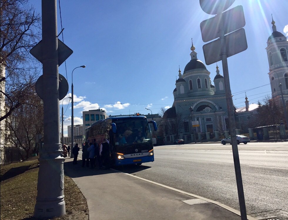 SSKupidon's tweet photo. @MosSobyanin На пути встретился  #ДобрыйАвтобус🚌💛удивительный соц.проект☀️@moscow https://t.co/axFfSfT6Mu @PFR_Moscow Трогательно-люди мудрого возраста🌳оживлённо общались,заигрывали даже между собой💕,так мило🌤Не первый год в разных #район’ах #город’а #автобус🚌#любимаяМосква #мояМосква💃🏾 https://t.co/dgWCNS9b4K