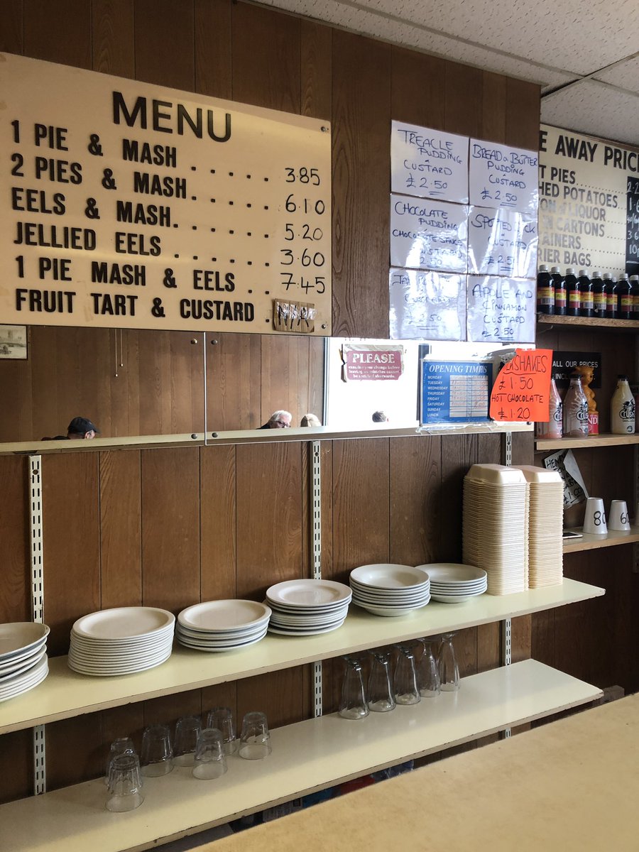 TDigested's tweet image. 1934—jellied and preserved. 
:
:
#jelliedeels #aspic #pieandmash #britishfood #englishfood #traditionalfood #cucinapovera #londonrestaurants #london #gourmand #foodculture #foodhunter #foodblogger #theworlddigested 
#うなぎ #ゼリー寄せ #イギリス料理 #伝統料理 #郷土料理 #ロンドン