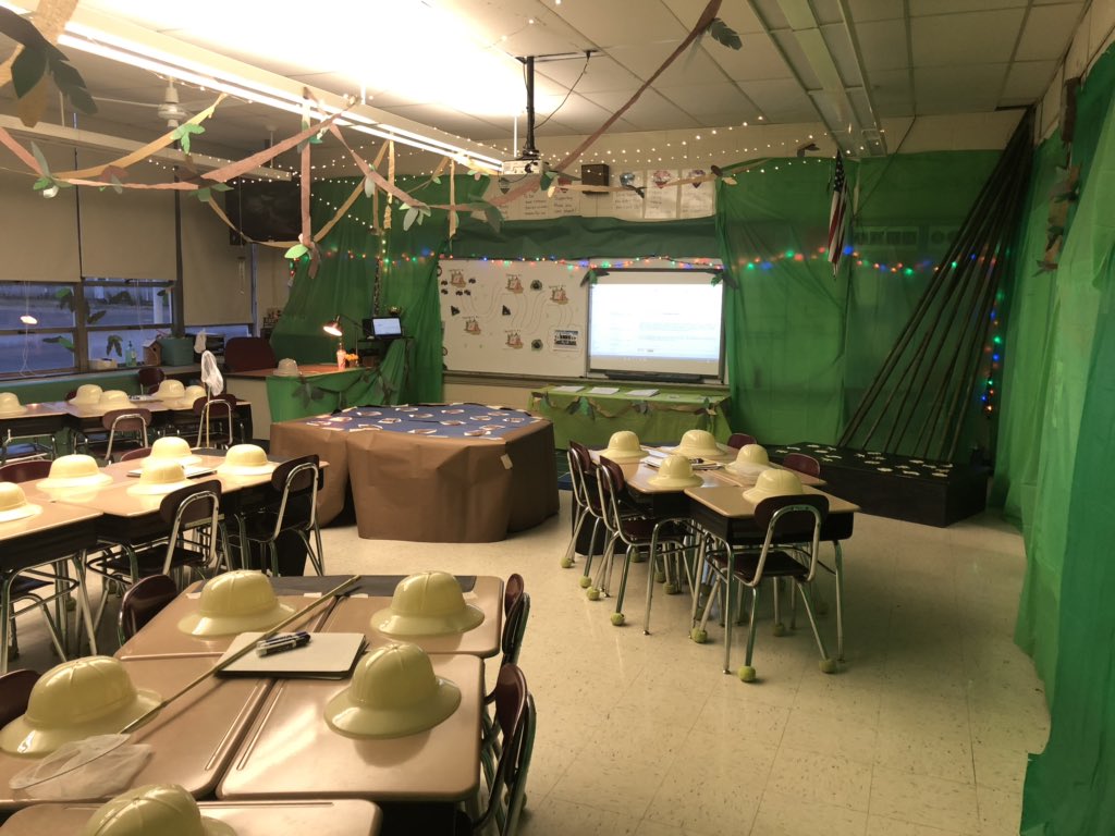 MelissaLPierce's tweet photo. After 3 1/2 hours, the Save the gorillas Rwanda jungle room transformation is complete! Our two day literacy review starts tomorrow! And to cap off a great day, Africa by Toto was playing on the radio when I started me car! Perfect timing! https://t.co/hlLcGBU0aD