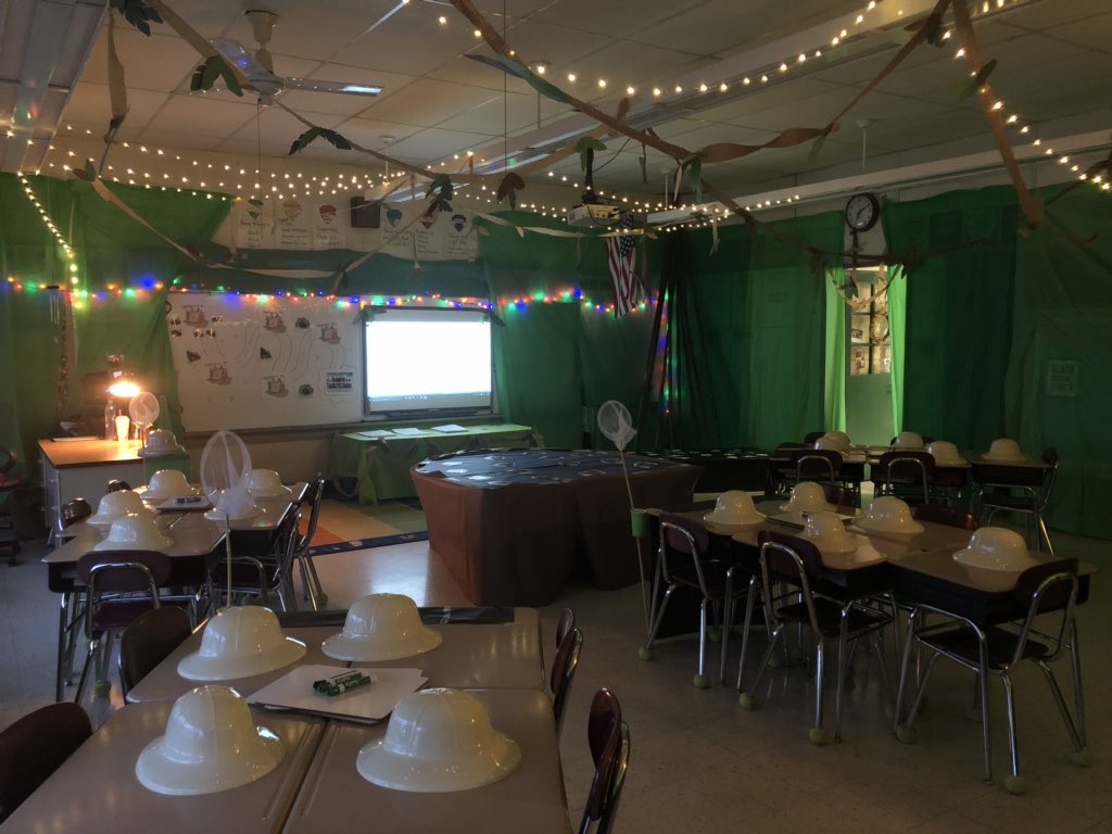MelissaLPierce's tweet photo. After 3 1/2 hours, the Save the gorillas Rwanda jungle room transformation is complete! Our two day literacy review starts tomorrow! And to cap off a great day, Africa by Toto was playing on the radio when I started me car! Perfect timing! https://t.co/hlLcGBU0aD