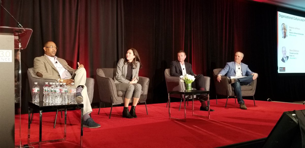 RichBlakeman's tweet photo. Nice wrap-up panel on culture at Sales 3.0 #s30c https://t.co/lliiznO1lQ