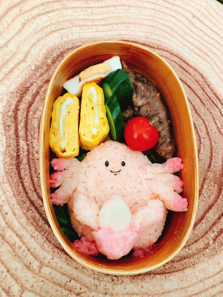 Ayako 今日はポケモンから ラッキー のお弁当 ポケモンgoやってるのもあり そして簡単そうだったので 朝の思いつき このラッキーの持ってるのってごはん ポケモン弁当 キャラ弁 Pokemonbento Chansey T Co 68enhckuy8