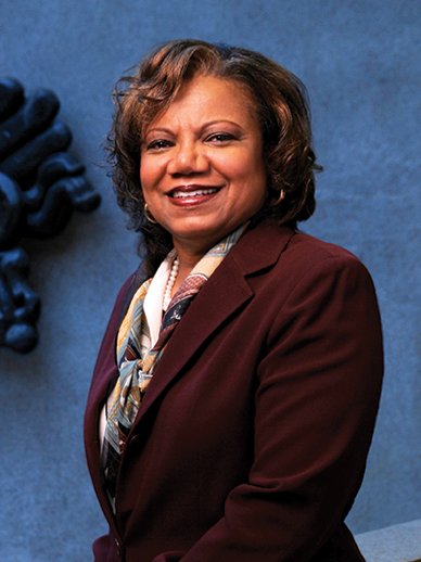 We mourn the passing of our dean, colleague and friend, Lorraine Branham. She will be greatly missed. newhouse.syr.edu/news-events/ne…