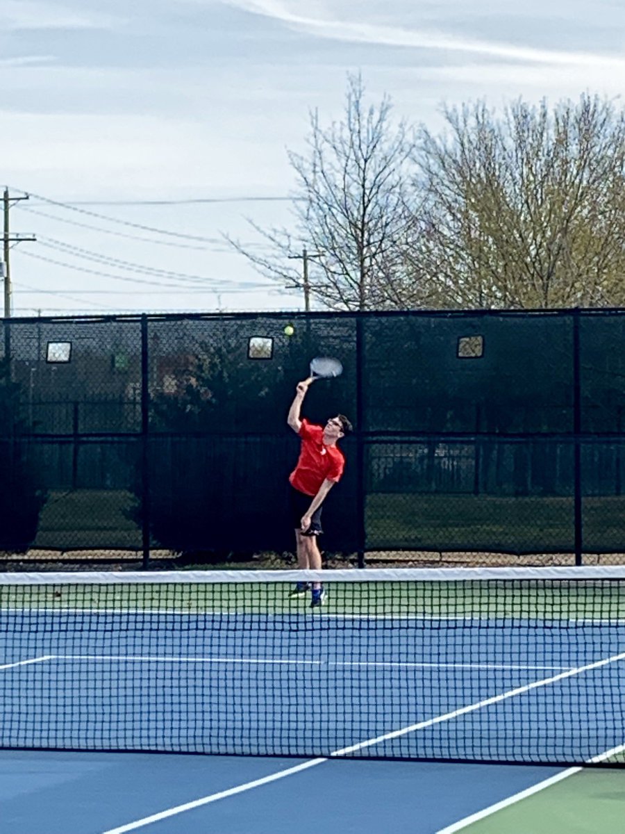 UnionTennisOK's tweet photo. JV Redskins &amp; Lady Redskins defeat Regent Prep today in dual action at the UTC! 🙌🏼🎾 https://t.co/truZVB9LbK