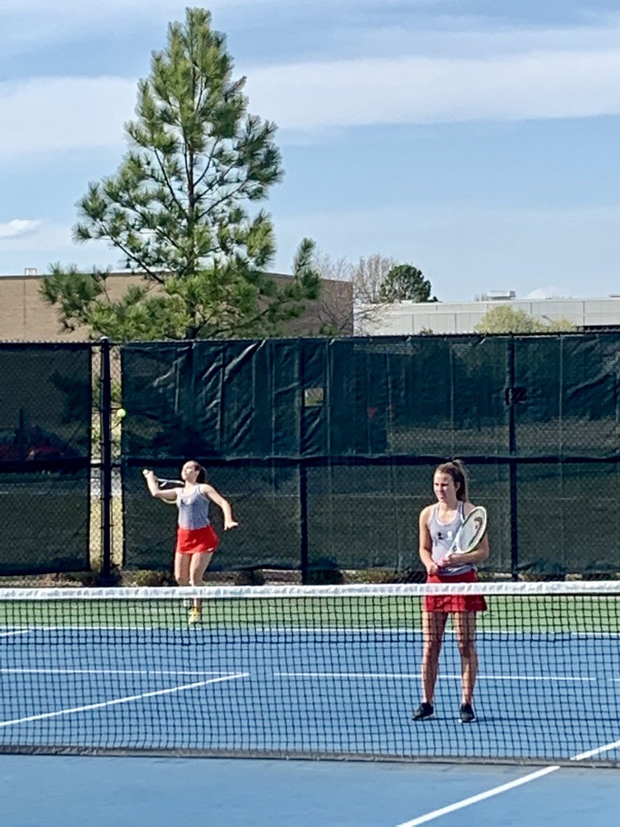 UnionTennisOK's tweet photo. JV Redskins &amp; Lady Redskins defeat Regent Prep today in dual action at the UTC! 🙌🏼🎾 https://t.co/truZVB9LbK