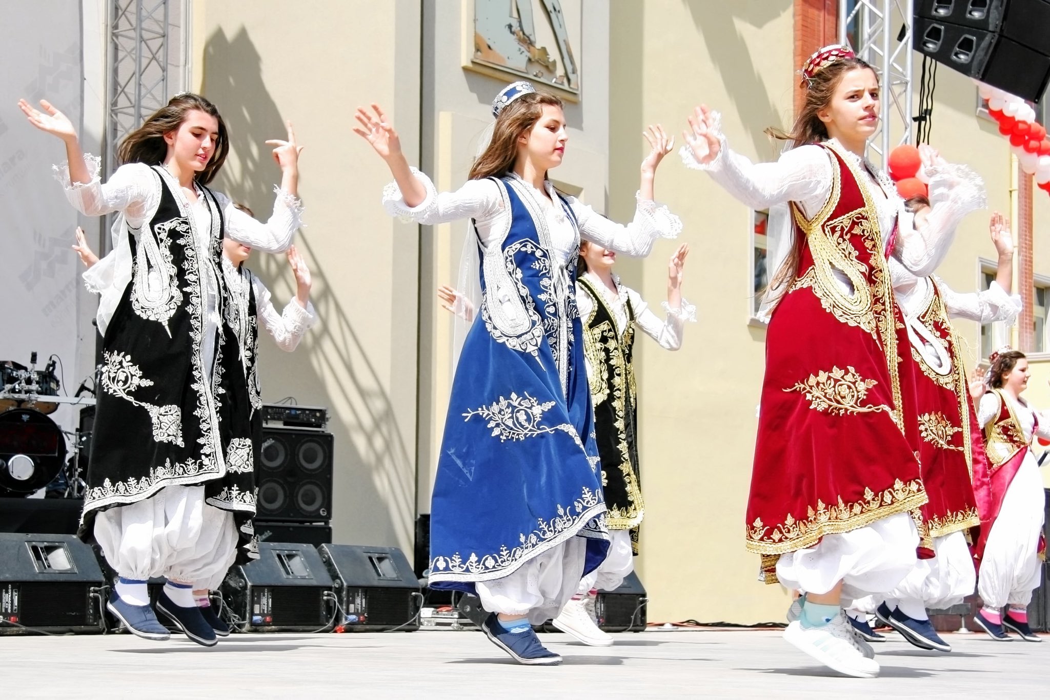 散髪 環境に優しい 虫を数える アンカラ 衣装 ラダ フラグラント 憂鬱