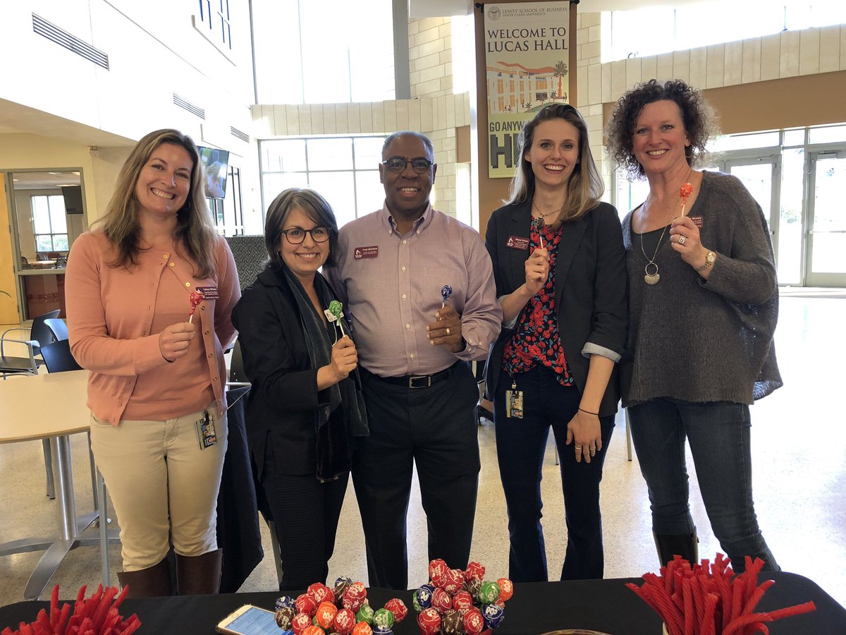 SCU_GBCM's tweet photo. Join the GBCM team for a candy bar welcome to the spring quarter! @ Lucas Hall Lobby #gradbusiness #careermanagement https://t.co/y8z6tRr8Nu