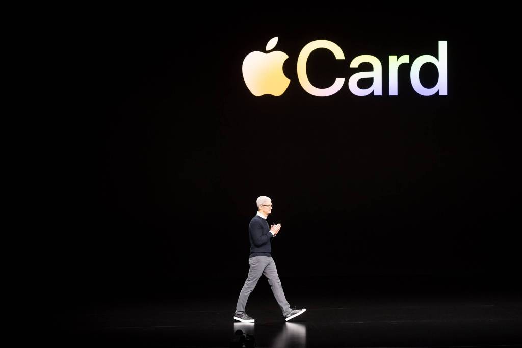 JaneBerryON's tweet photo. Apple Card vs. American Express Platinum: A High-End Credit Card Face-Off https://t.co/L7SHnPkXsy https://t.co/gb3MCUthgp