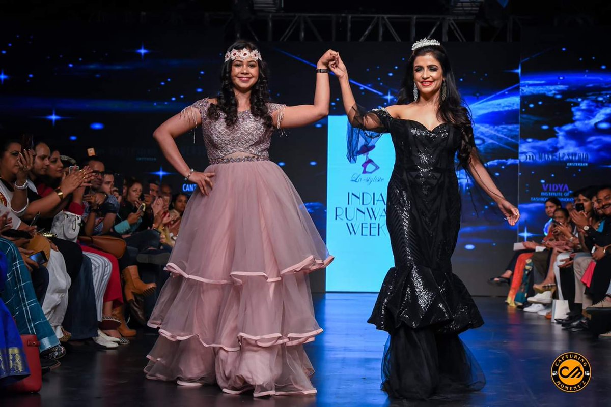 Great walking for #Designer  #purviroy <a href="/purviroy/">purvi roy</a>  #lla -styliste <a href="/lastyliste7/">lastyliste</a>  #indiarunwayweek  <a href="/Indiarunwayweek/">India Runway Week</a>  #dlfplace  @dlfplace_saket  #fadhion  meets #music