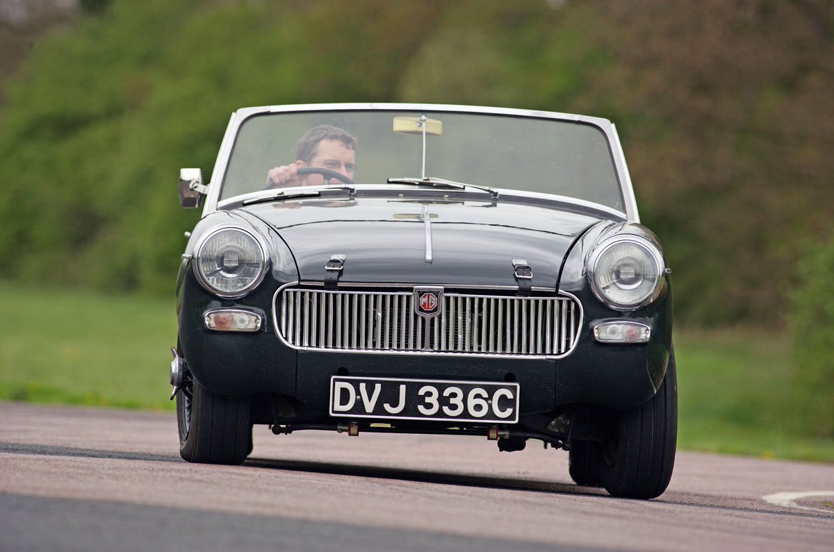 PromotorMarket2's tweet photo. Used car buying guide: MG Midget  https://t.co/CSdJctSGW7 https://t.co/WZqxRAbKud