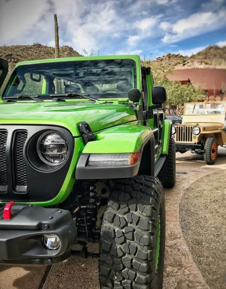 sheoffroads's tweet photo. All you need is a line green JL and you will make them ALL jealous! 🤘🏻😋💚 #jeepjl #jeeplife #badassjeep #theywish @addictedtojeeps @TheJeepMovement @justjeepgirls1 @JeepsGreen https://t.co/2rwbmuXZM2