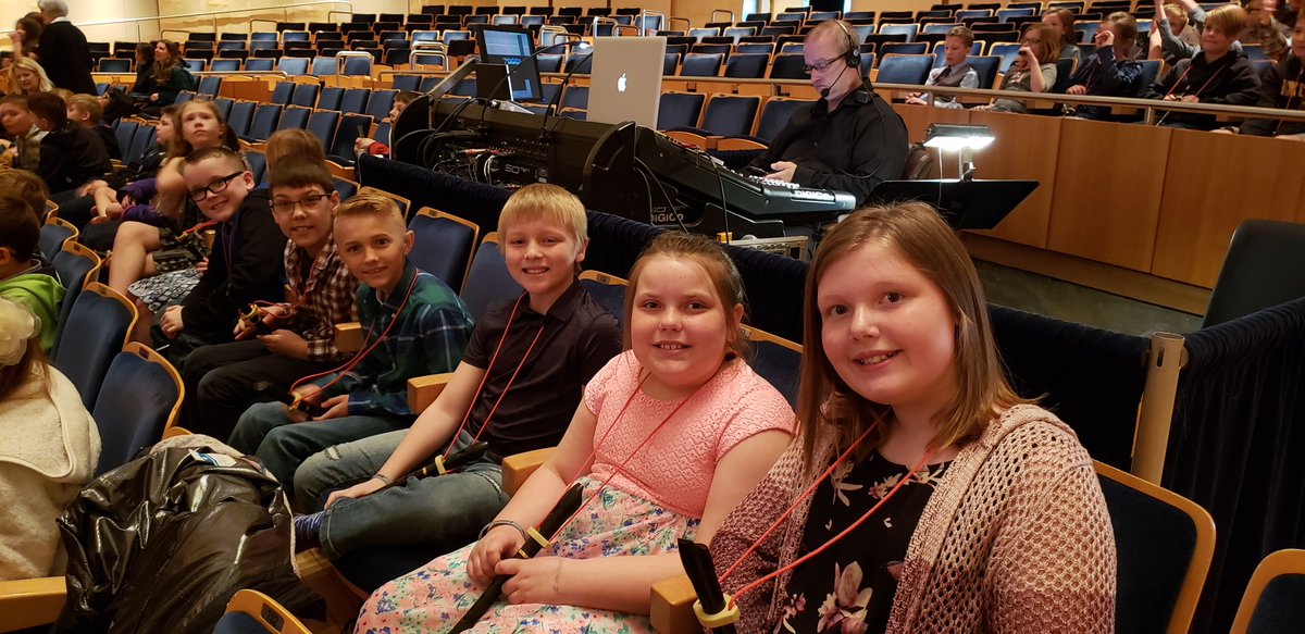 UESBLUEPRIDE's tweet photo. Ally and Taiden from 4R are ready to perform on stage at the symphony while their classmates wait for the performance to start. https://t.co/fBcEpLVfWK