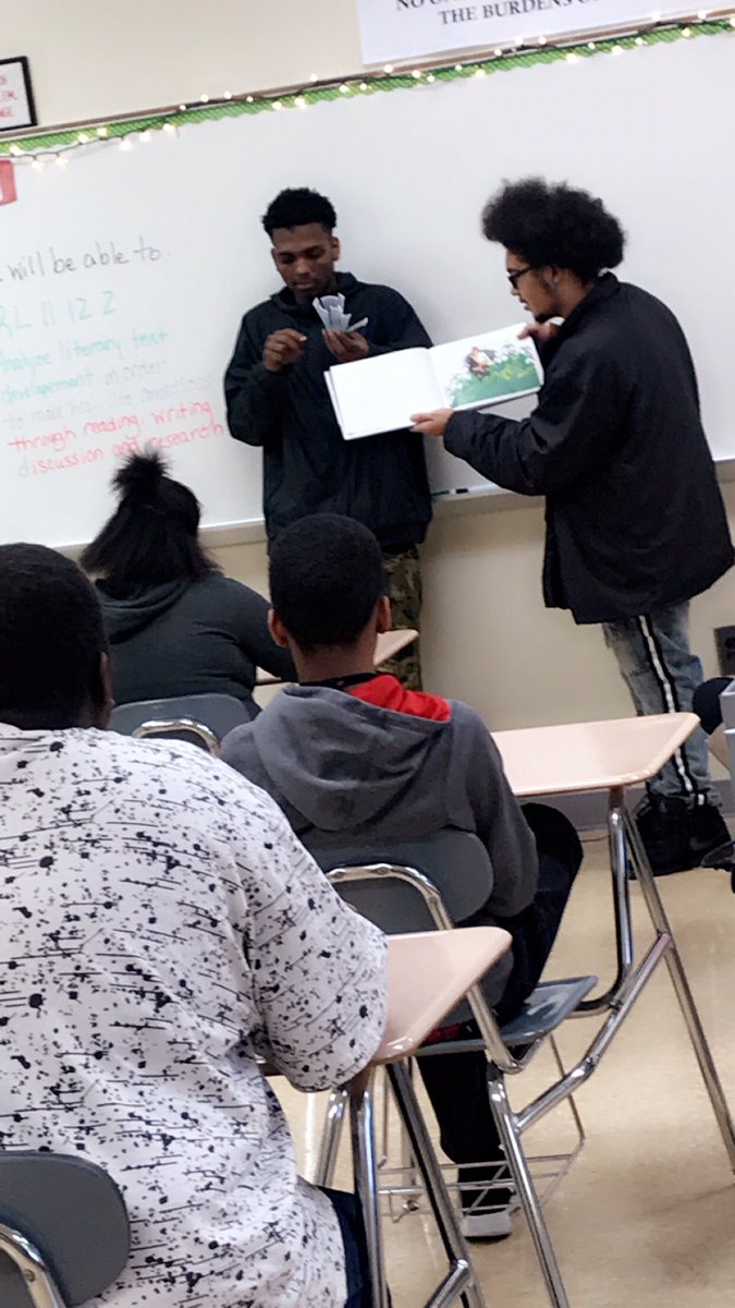 Mrs. Perry’s Seniors are the best ! One student is reading and the other is demonstrating how to do the craft that goes along with the story #rm345 #theCHSway <a href="/MissMorecee/">Missmorici</a>