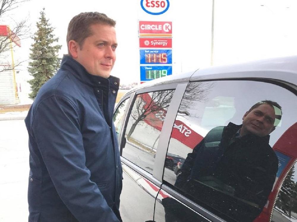 Congratulations, you saved $4: Why the pre-carbon tax fill-up rush was a colossal waste of time. bit.ly/2TQ8klR