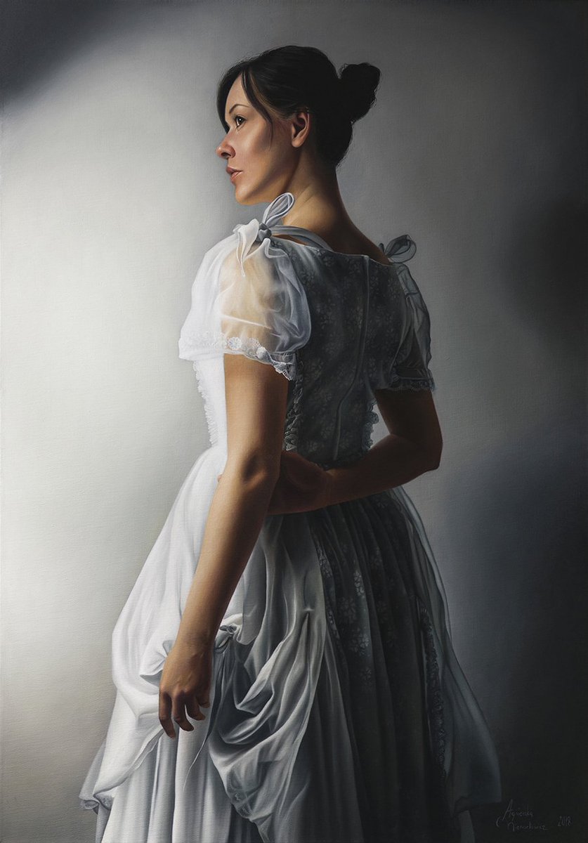anienartowicz's tweet photo. "Girl in White I"
100 x 70 cm (39.25 x 27.5 inches), oil on canvas, 2018
 
part 1 of 3 – left panel of the triptych ’Girl in White’ https://t.co/3RJ037dtwV