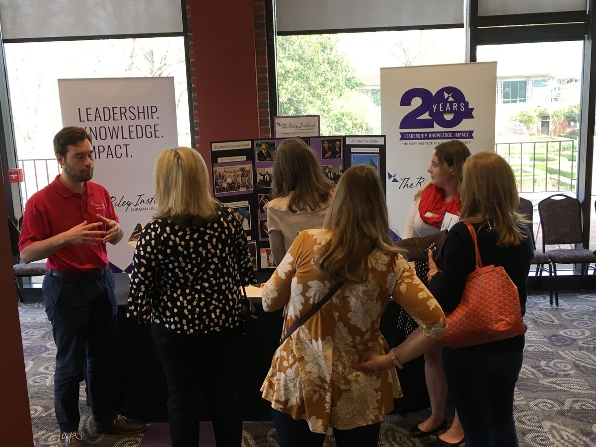 rileyinstitute's tweet photo. At #FurmanForward, the #RileyATeam let accepted students and their parents know about all the great opportunities at the Riley Institute! We are looking forward to welcoming the class of 2023 in August! #FurmanBound https://t.co/8YgfU2WQcS