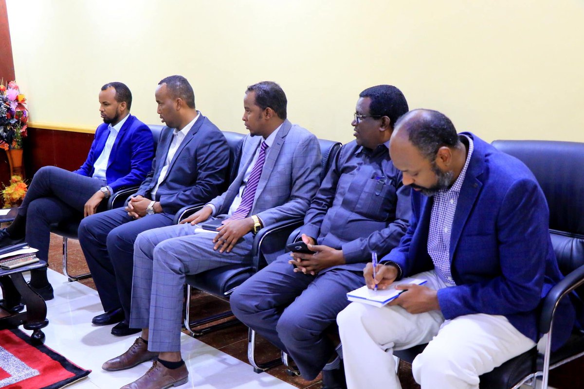 ahmedkaraash's tweet photo. I received delegation from the World Bank Group led by Nicola #Smither, the lead of Governance Global Practice on strengthening @WorldBank supported projects of good governance, economic development and job creation in #Puntland. #Somalia https://t.co/azATsGFtAr