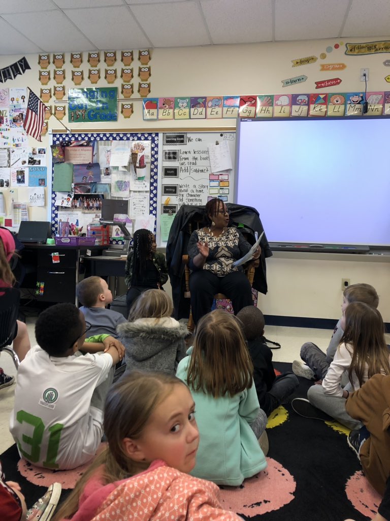LVEPrebianca's tweet photo. Guest reader!!! https://t.co/Pi6w15R4wX