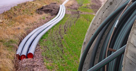 GrownInWyoming's tweet photo. As the #IoT (#InternetOfThings) helps growers become more efficient, #ruralbroadband is going to become vital for all of #Wyoming. Make sure you are up to date on all things #broadband during the next advisory council meeting April 9! https://t.co/ADmWRBLnUH https://t.co/M6EJl7QHZ5