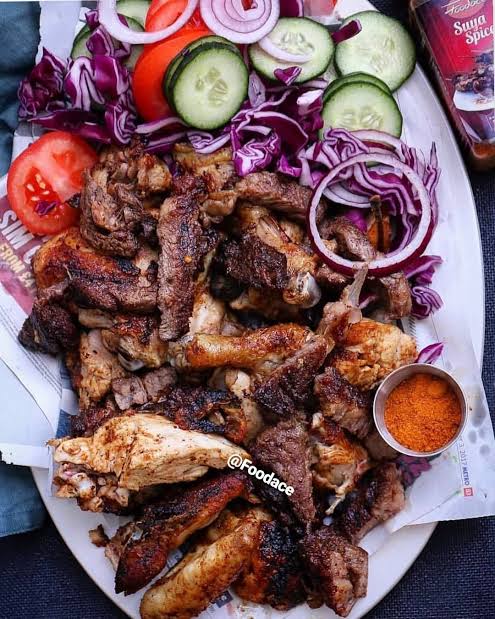 Portharcourtmag's tweet photo. When you meet us at #Chowfair2019 which do you prefer we buy for you?
A or B
...and what will you call us if we buy you any of this?
#PHmagazine https://t.co/eNE50hdwfo