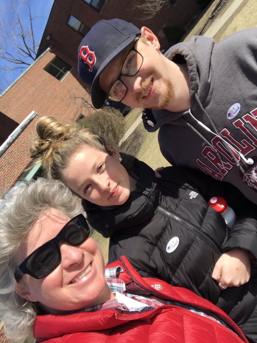 michelleslides's tweet photo. The Carsons vote YES!! @onemelrose #voteyes #onemelrose https://t.co/CiLueAdO2O